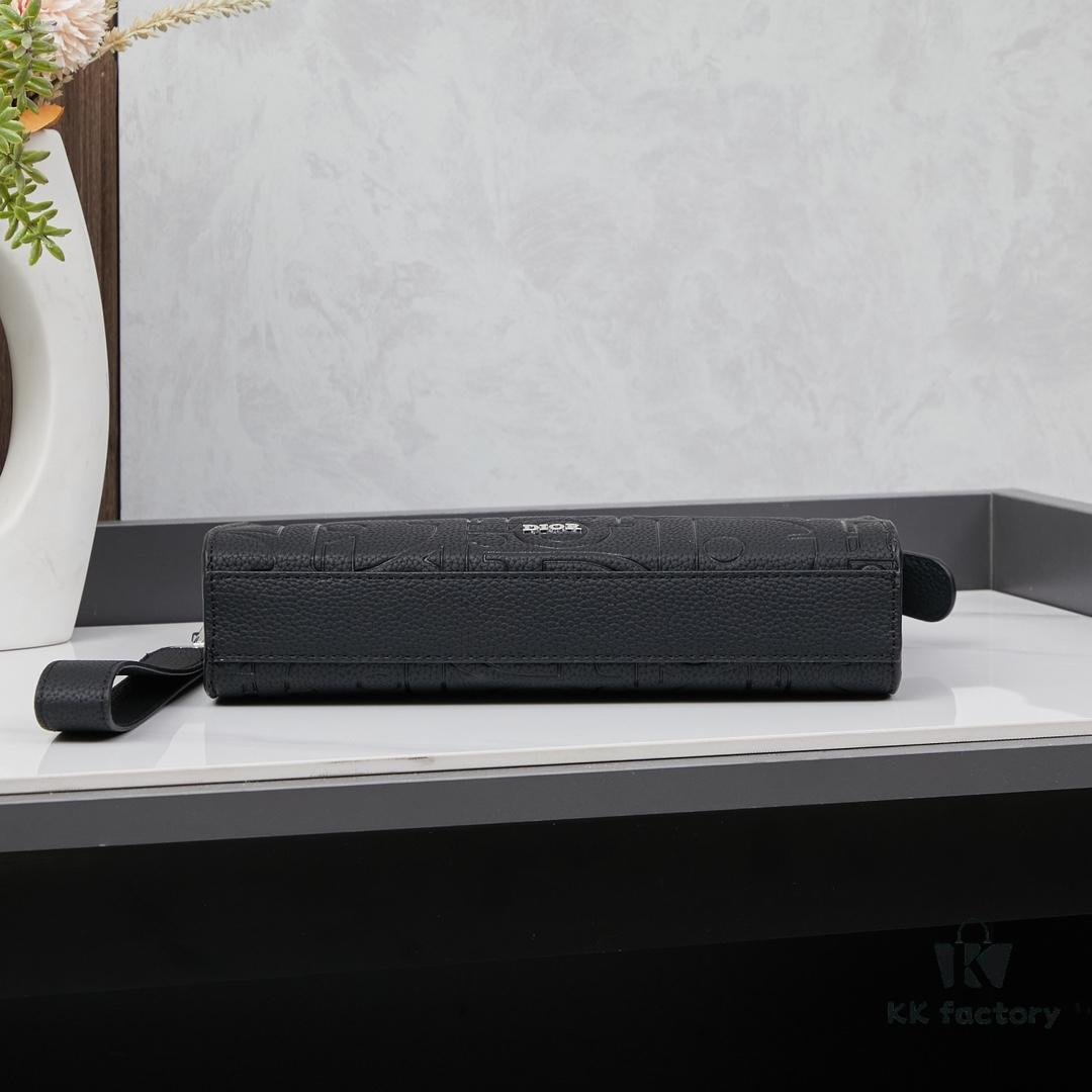 Dior Envelope Clutch with Box ||| Crafted from premium calf leather, this Dior envelope clutch draws inspiration from the brand's archives, featuring a signature Dior logo plaque on the front for elevated sophistication. Spacious zip compartment fits most smartphones, complemented by six card slots. Includes a detachable grained calfskin wrist strap with lobster clasp for versatile carrying options—either handheld or tucked into a larger handbag.