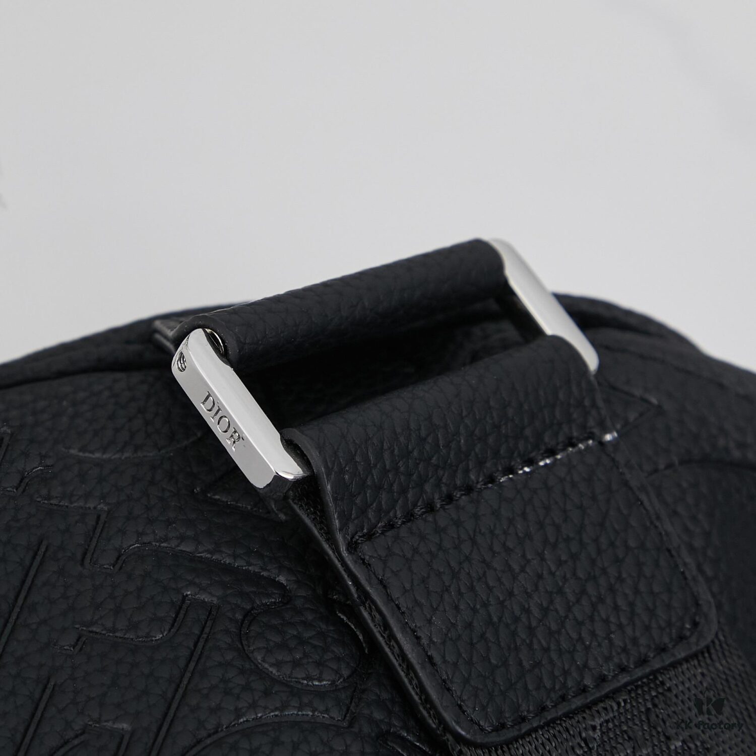 This boxed saddle bag is a new piece from the classic collection, crafted in black grained calfskin leather.