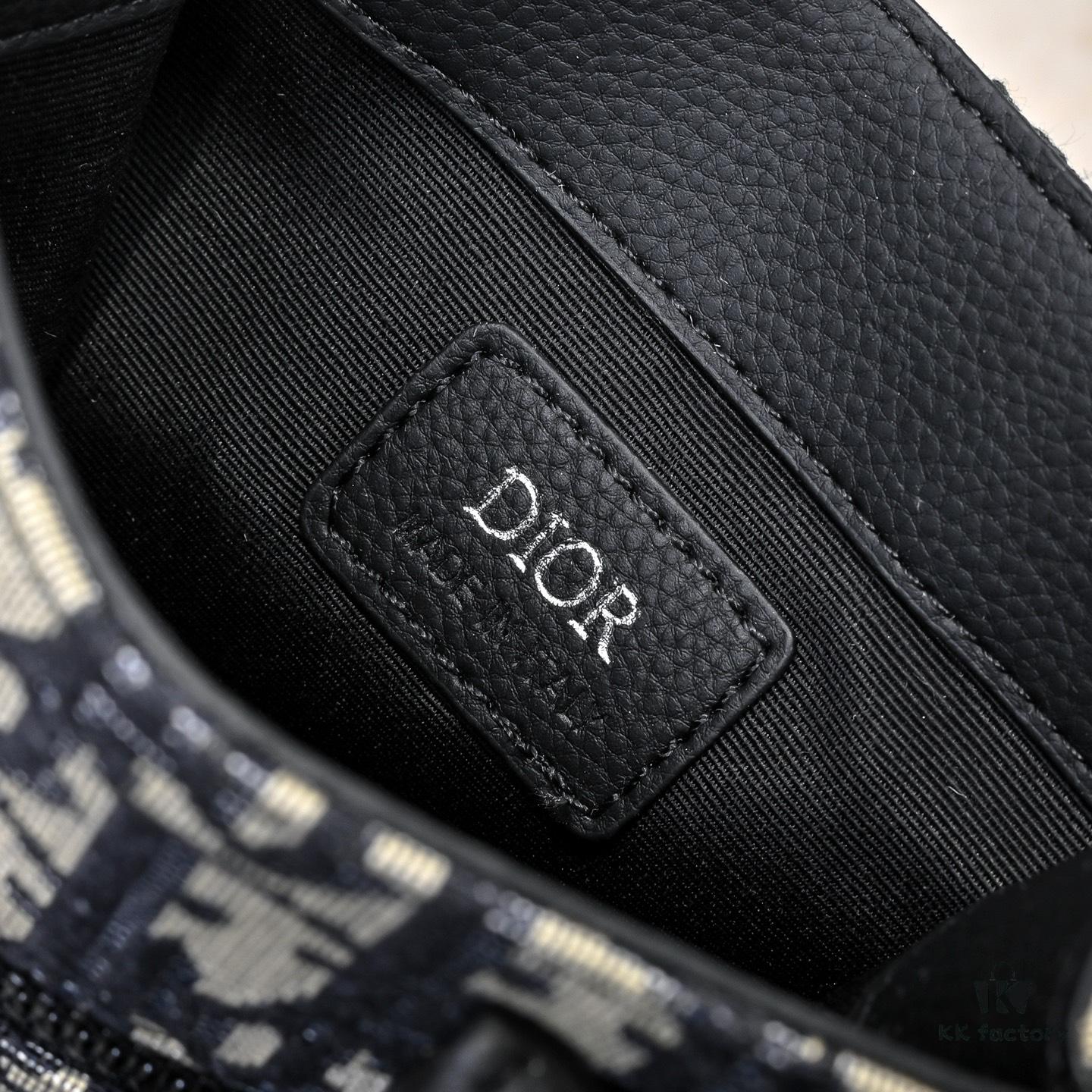 Dior Cd Diamond Canvas Wash Bag