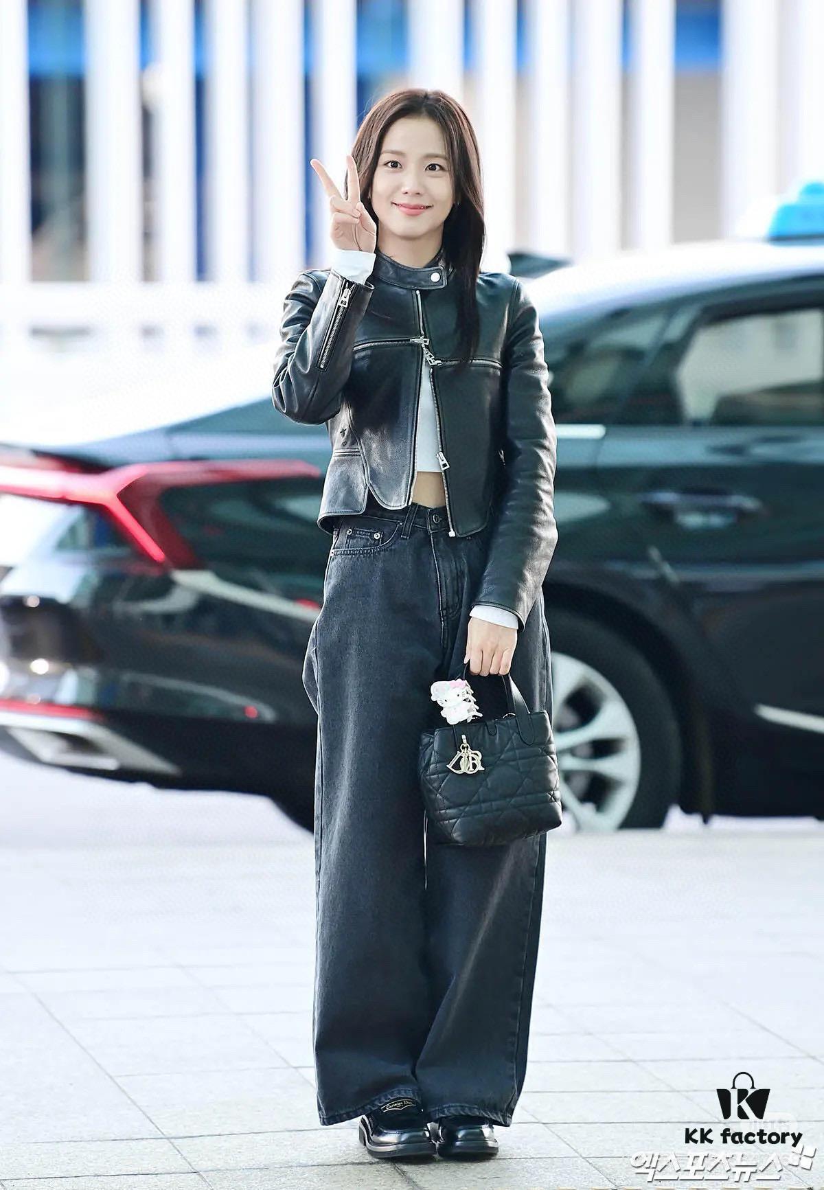 Dior Toujours Medium Vertical Handbag in Blush Beige Calfskin with Cannage Stitching