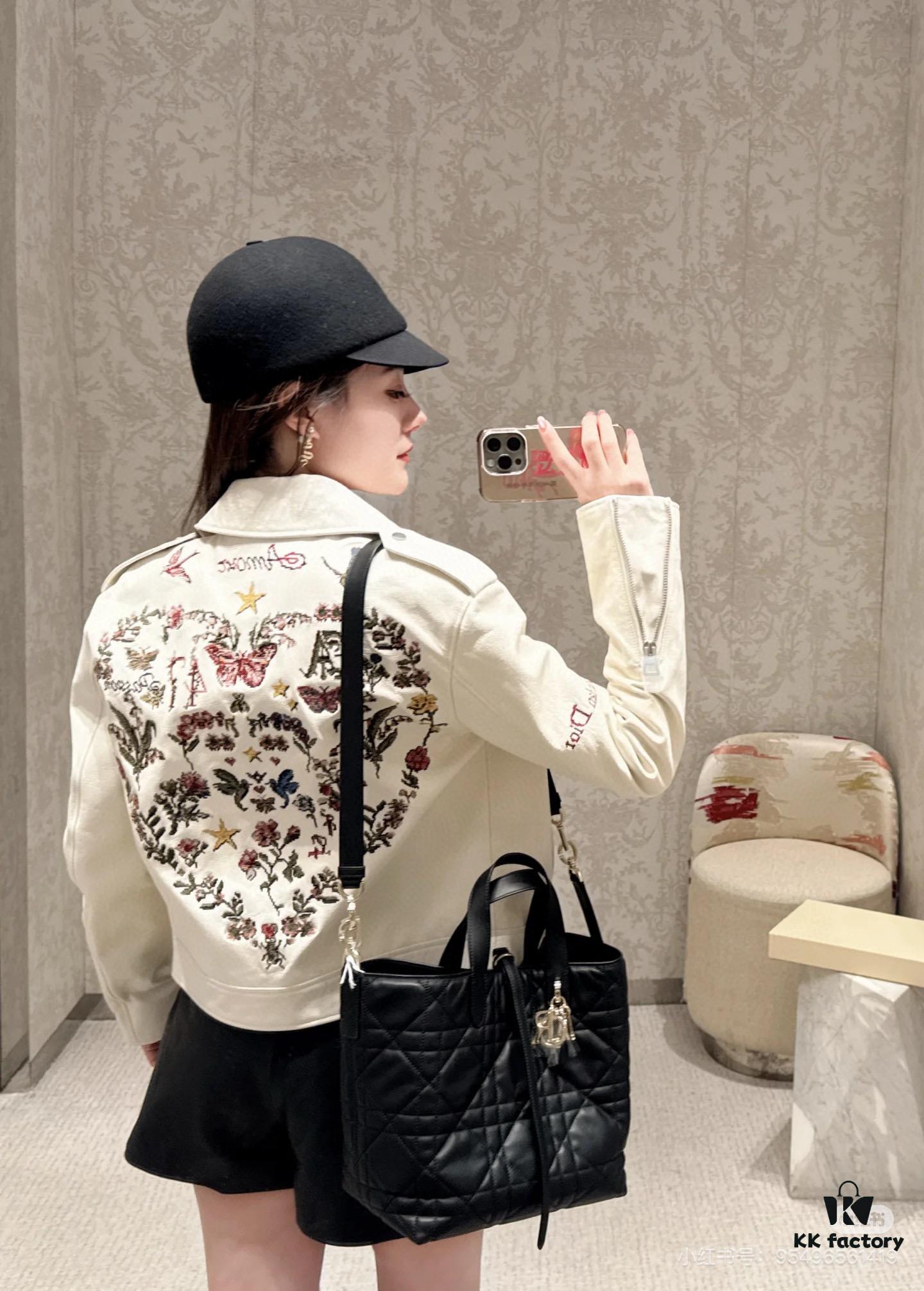 Dior Toujours Medium Vertical Handbag in Blush Beige Calfskin with Cannage Stitching