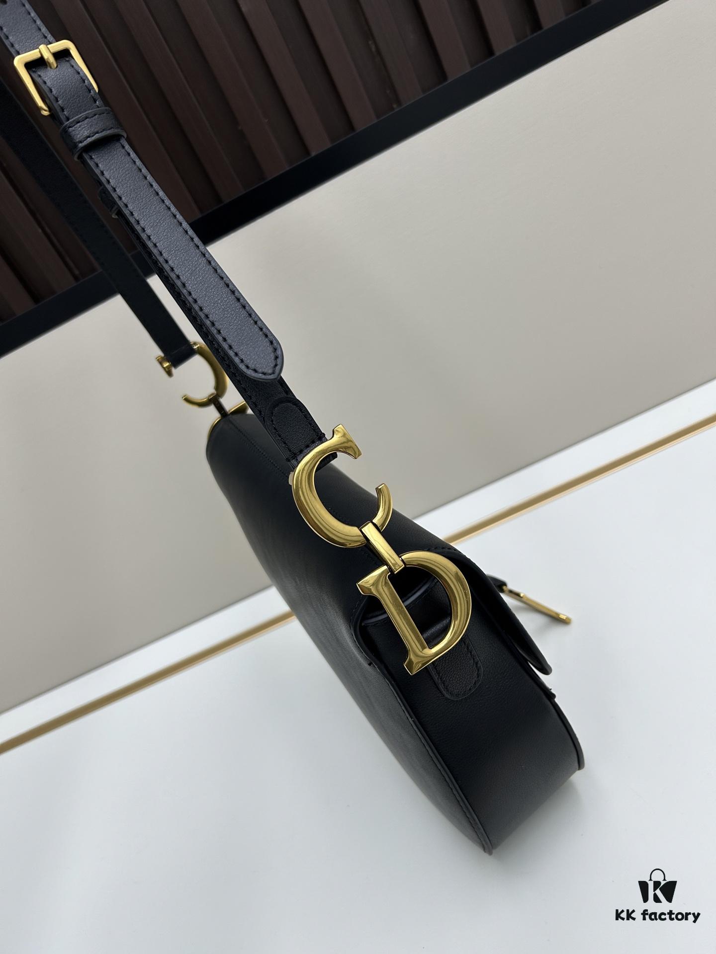 Box Included. Monogram. Thin Strap. Large Size. Matching Hardware. Comes with Box. 【♥️Dior Saddle Monogram Collection♥️ Highest Version Online】【Includes Boutique Original Strap 🎁】