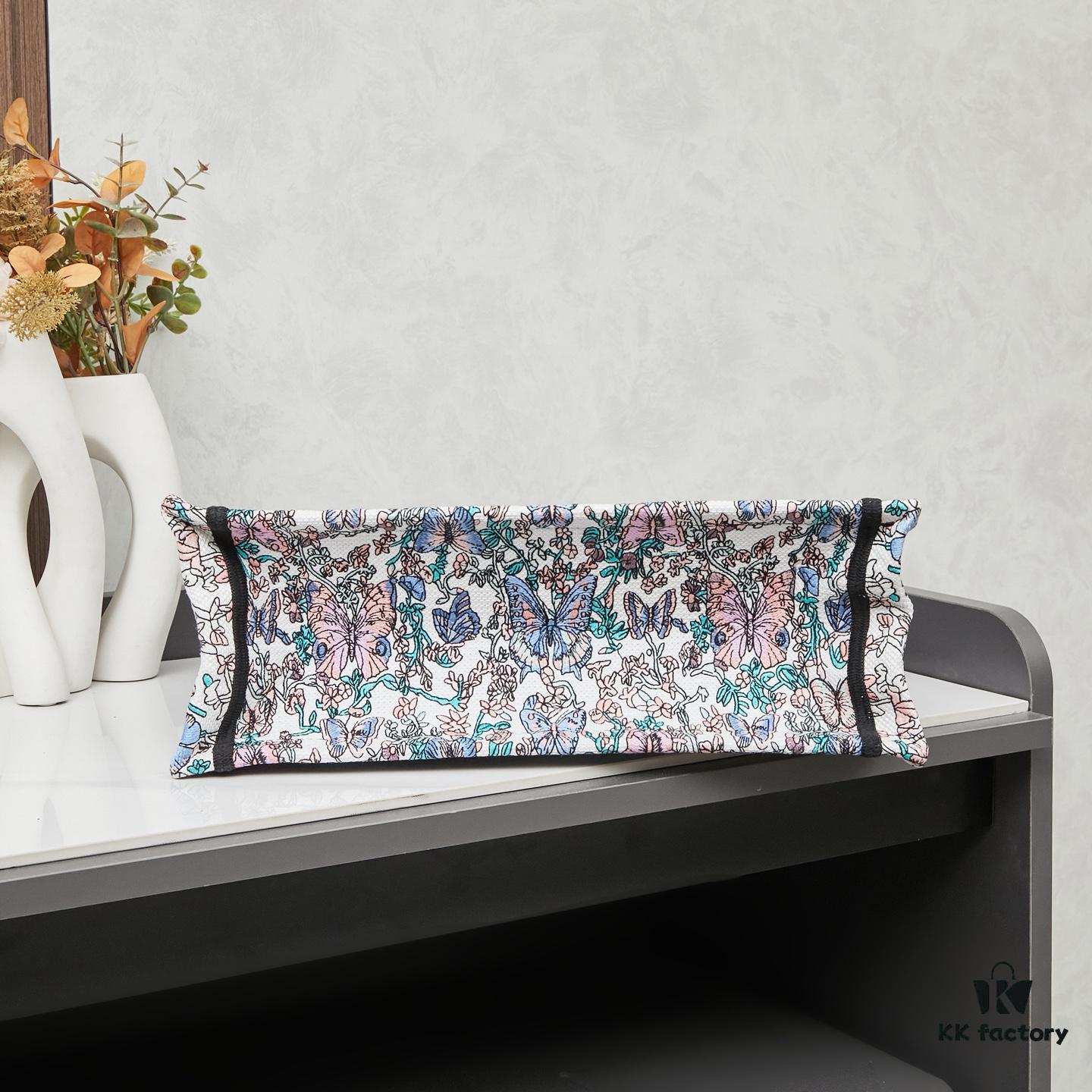 Original Order Embroidered Medium Di0r Book Tote