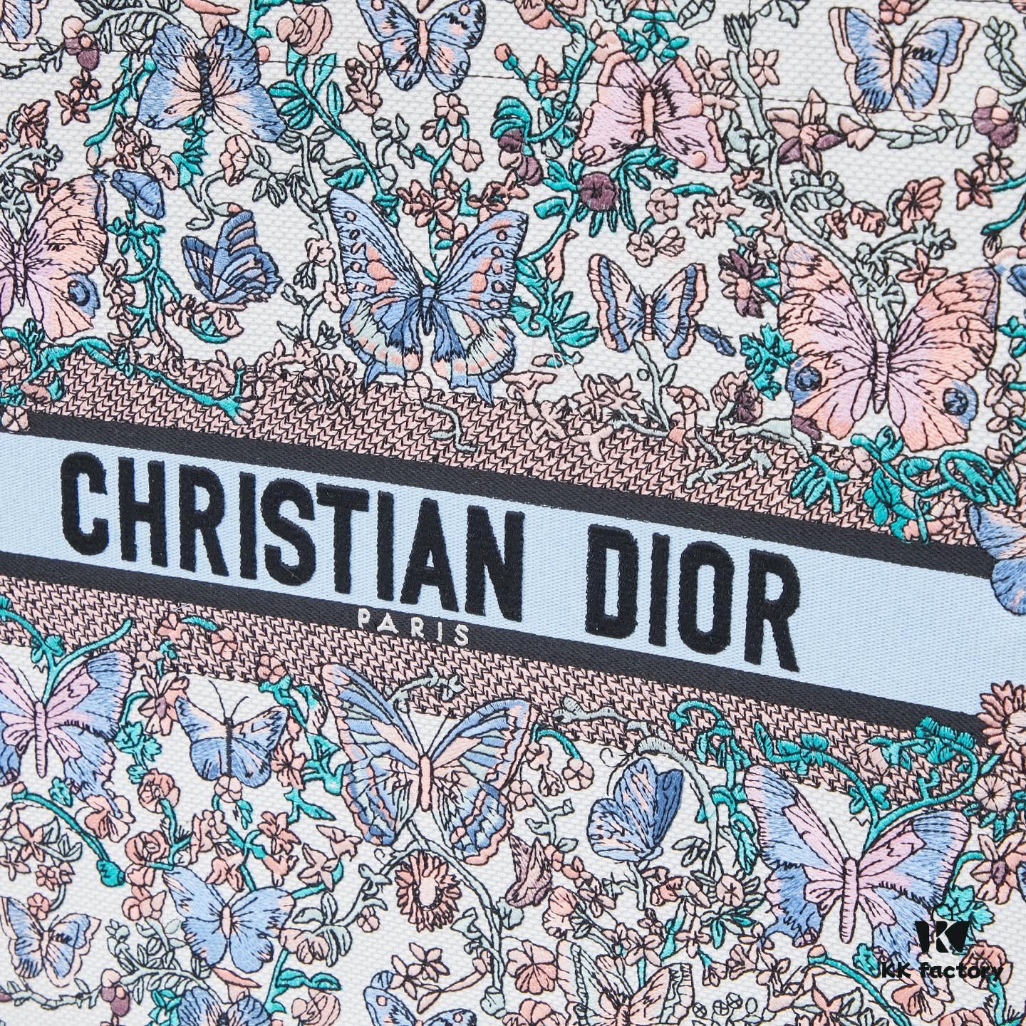 Embroidered Large [Dior Book Tote]
