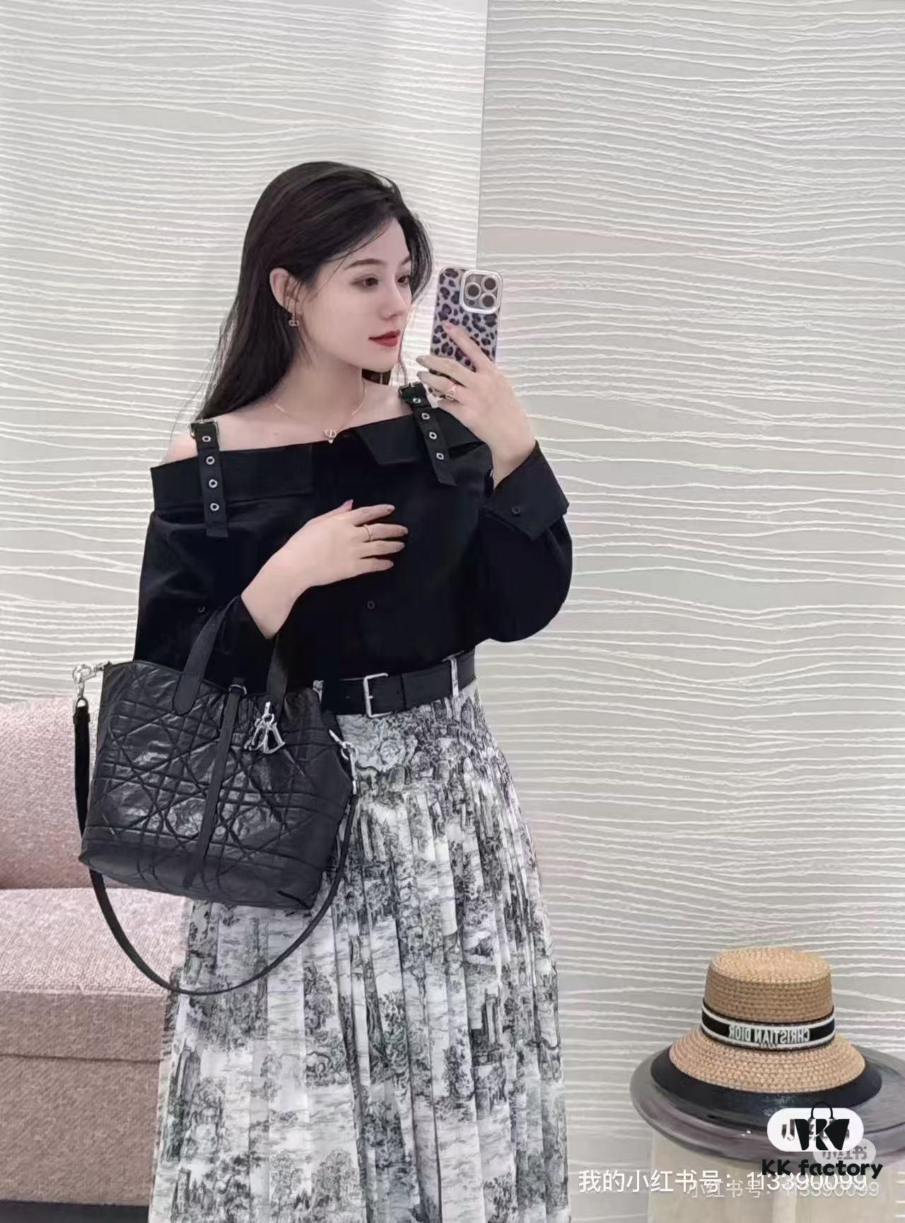 Dior Toujours Vertical Handbag in Blush Beige Calfskin with Large Quilting