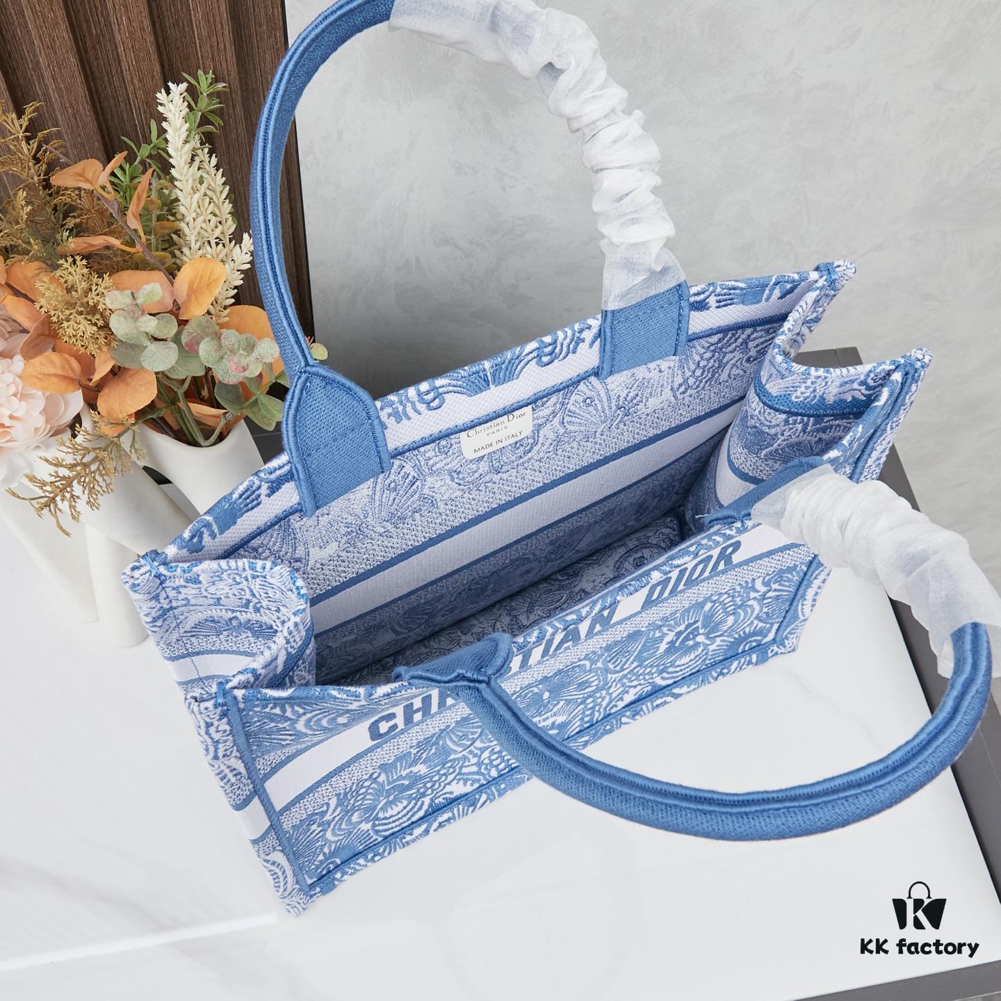 Original Order Embroidered Medium Di0r Book Tote