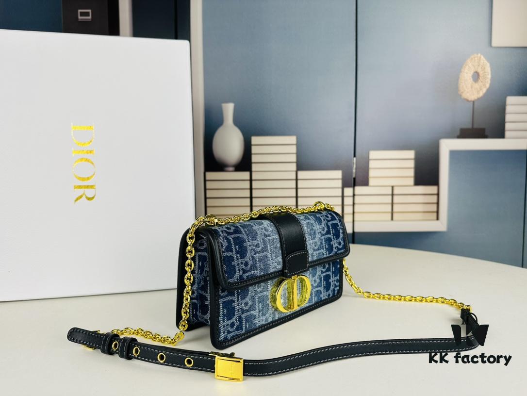 Small 30 Montaigne East-West Chain Bag in Denim Dior Oblique Jacquard