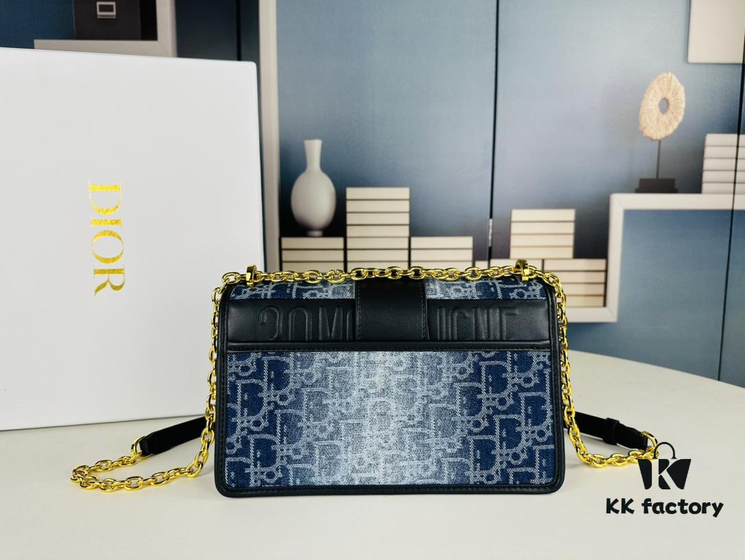 Large 30 Montaigne East-West Chain Bag in Denim Dior Oblique Jacquard