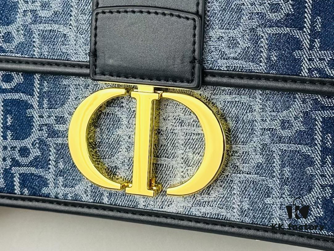 Large 30 Montaigne East-West Chain Bag in Denim Dior Oblique Jacquard