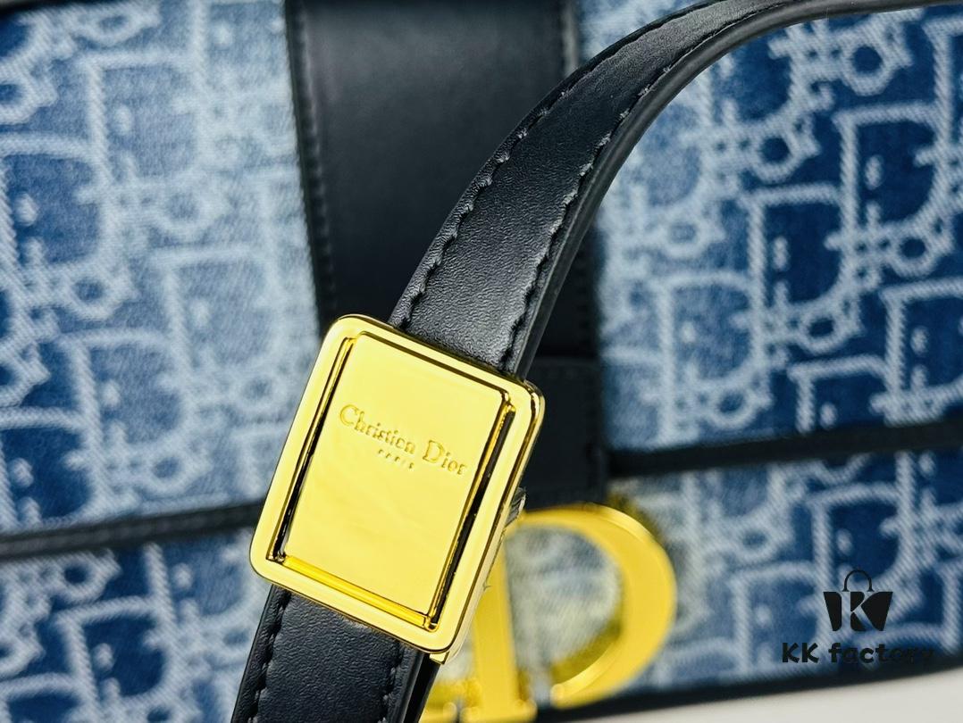 Large 30 Montaigne East-West Handbag in Denim Dior Oblique Jacquard