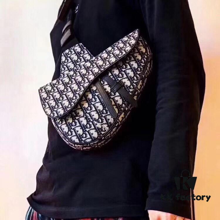 High-Quality Dior Men's SADDLE Crossbody Bag / Chest Bag