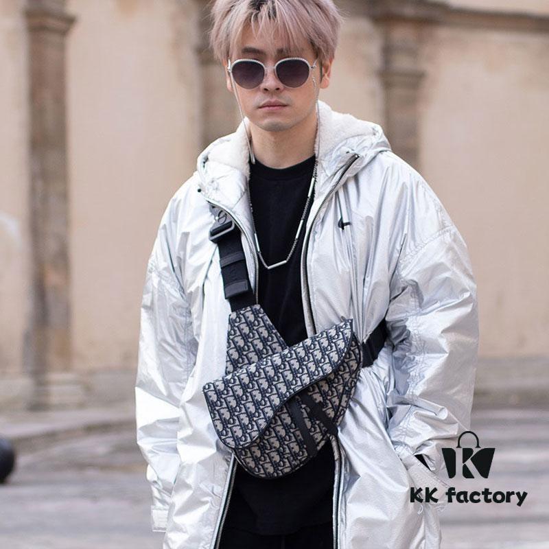 High-Quality Dior Men's SADDLE Crossbody Bag / Chest Bag