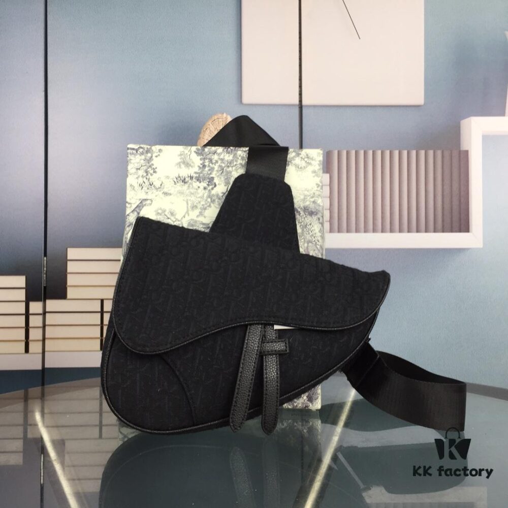 High-Quality Dior Men's SADDLE Crossbody Bag / Chest Bag