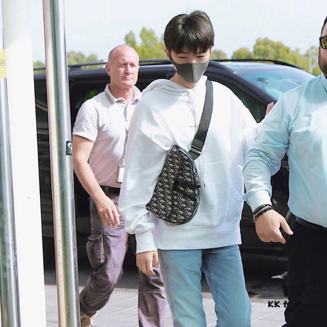 High-Quality Dior Men's SADDLE Crossbody Bag / Chest Bag