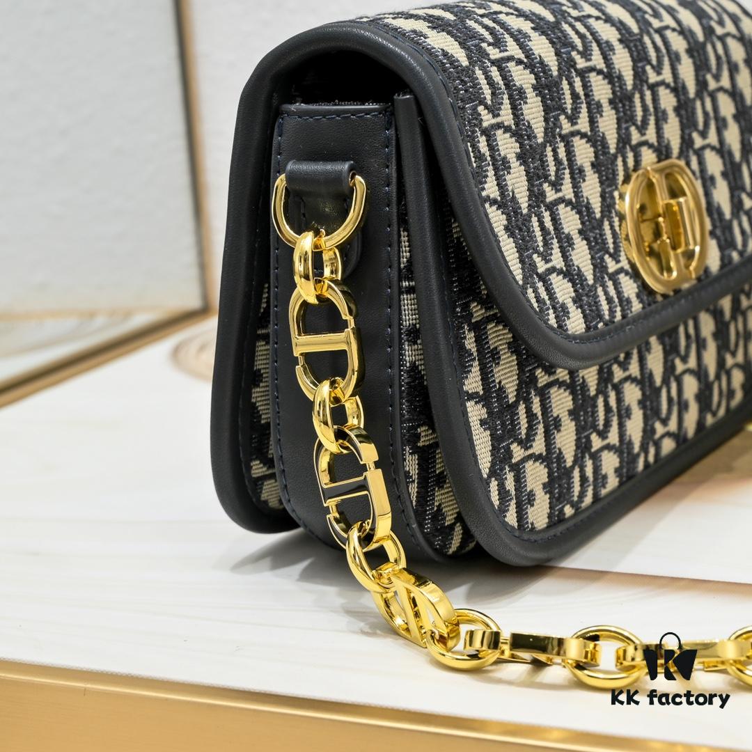 Upgraded Version with Box - Dior Bobby Bag, Retro Style Leather Texture, Sturdy Structure, Adjustable CD Enamel Chain