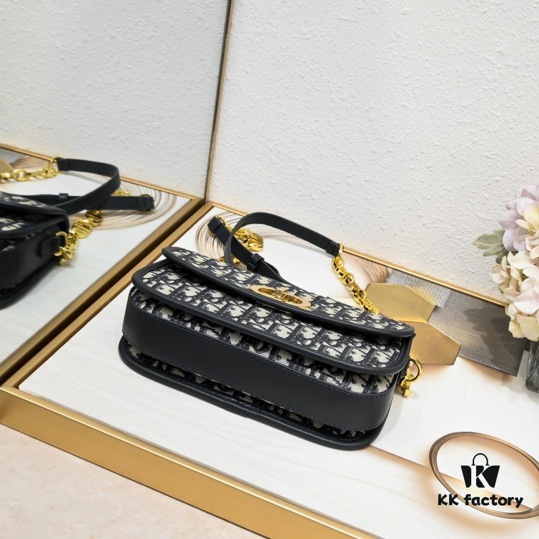 Upgraded Version with Box - Dior Bobby Bag, Retro Style Leather Texture, Sturdy Structure, Adjustable CD Enamel Chain