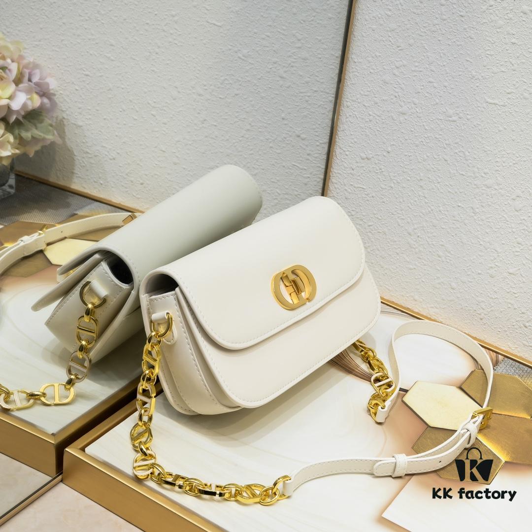 Upgraded Version Shipment 🔥 Comes with Box | Authentic Quality Dior Bobby Bag, New Retro Style Tote