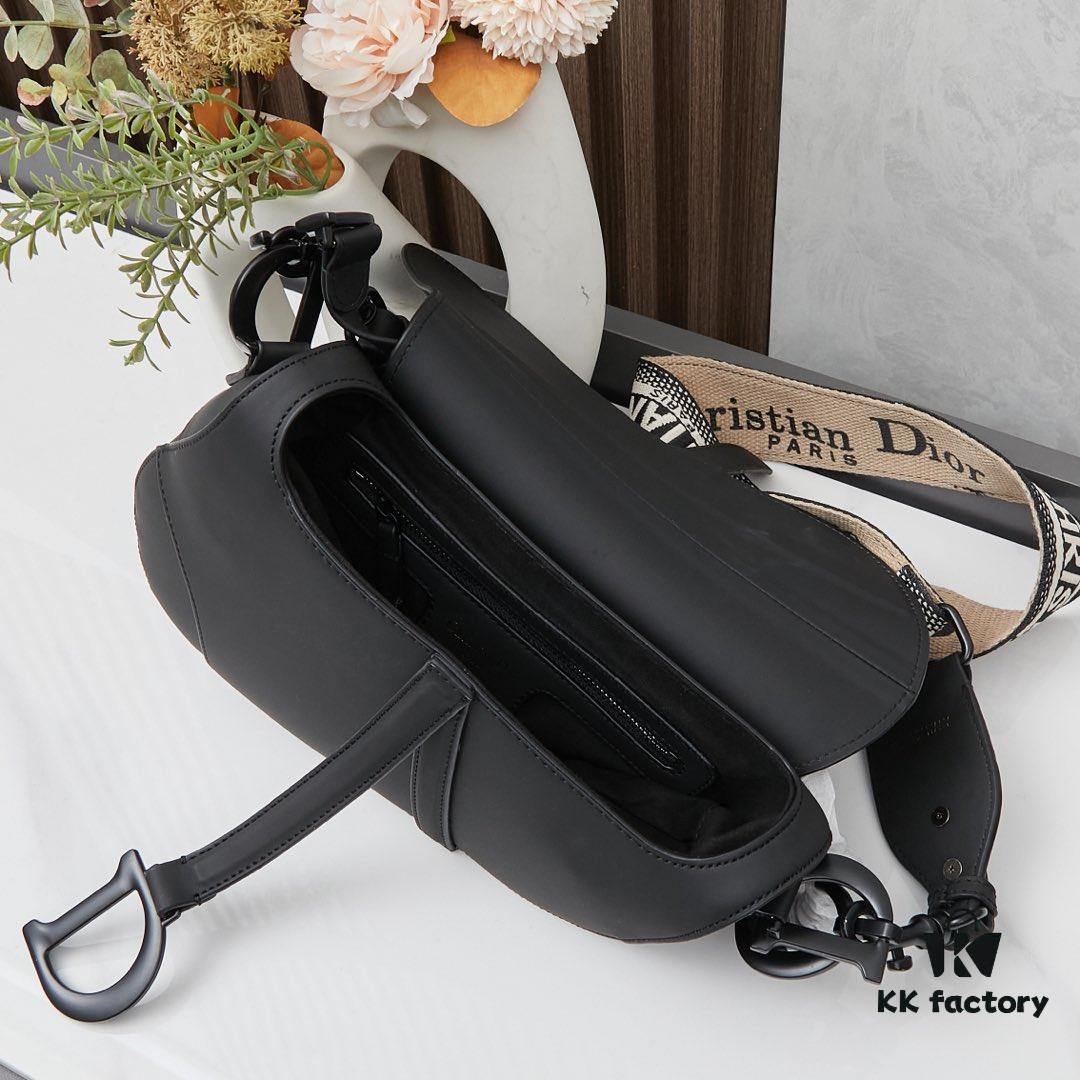 Matte Finish with Wide Strap New Arrival ☀【Includes Premium Gift Box】Large Size: 24.5 x 20 x 5 cm