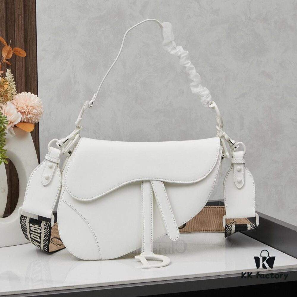 Matte Finish with Wide Strap New Arrival ☀【Comes with Premium Gift Box】Large Size: 24.5 x 20 x 5 cm