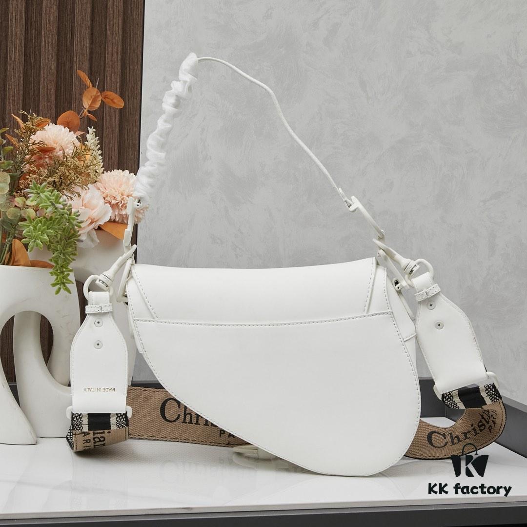 Matte Finish with Wide Strap New Arrival ☀【Comes with Premium Gift Box】Large Size: 24.5 x 20 x 5 cm