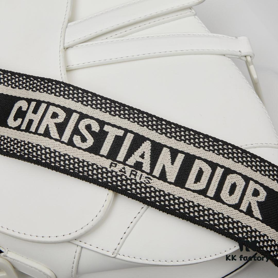 Matte Finish with Wide Strap New Arrival ☀【Comes with Premium Gift Box】Large Size: 24.5 x 20 x 5 cm