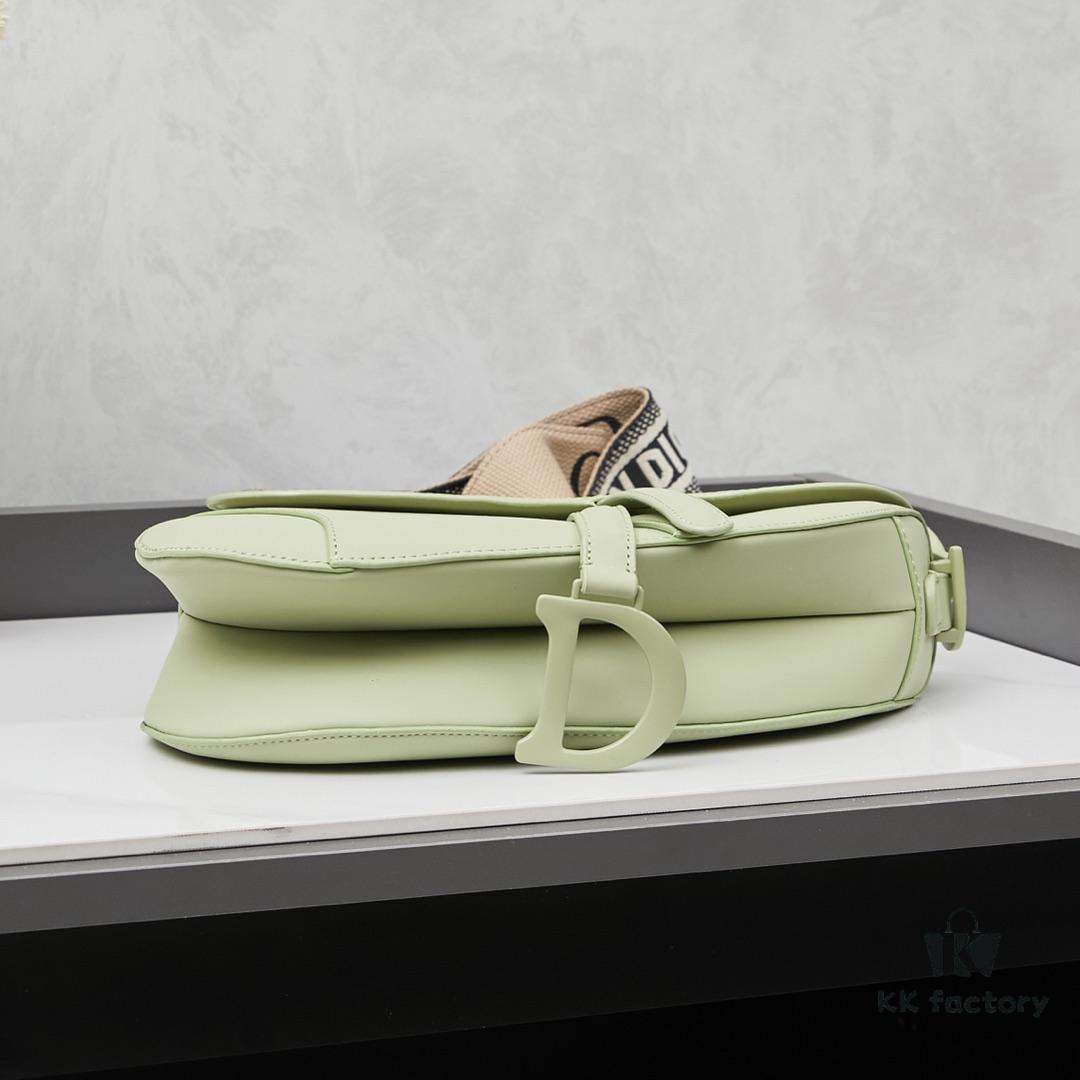 Matte Finish with Wide Strap New Arrival ☀【Includes Premium Gift Box】Large Size: 24.5 x 20 x 5 cm