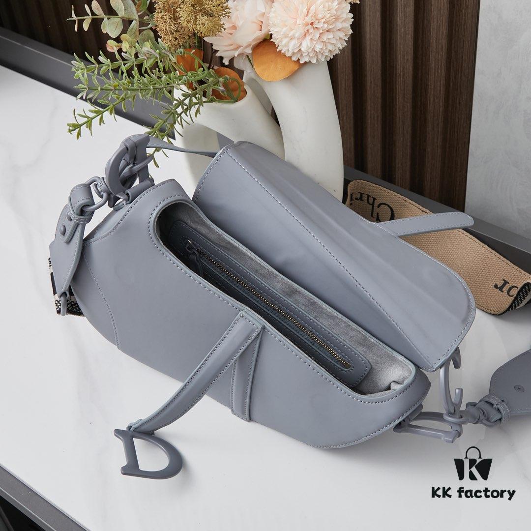 Matte Finish with Wide Strap New Arrival ☀【Includes Premium Gift Box】Large Size: 24.5 x 20 x 5 cm