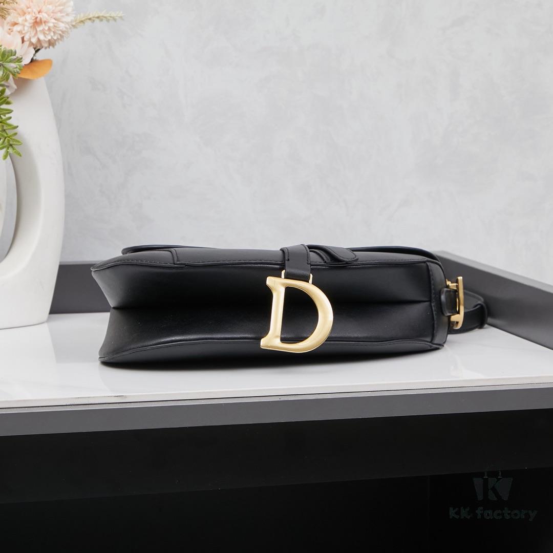 Twill with Mini Strap New Arrival ☀【Includes Premium Gift Box】Large Size: 24.5 x 20 x 5 cm