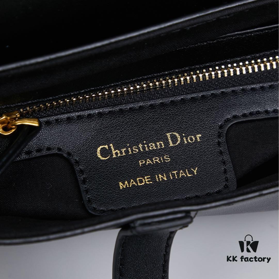 Twill with Mini Strap New Arrival ☀【Includes Premium Gift Box】Large Size: 24.5 x 20 x 5 cm