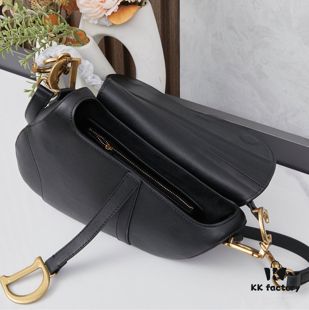 Twill with Mini Strap New Arrival ☀【Includes Premium Gift Box】Large Size: 24.5 x 20 x 5 cm