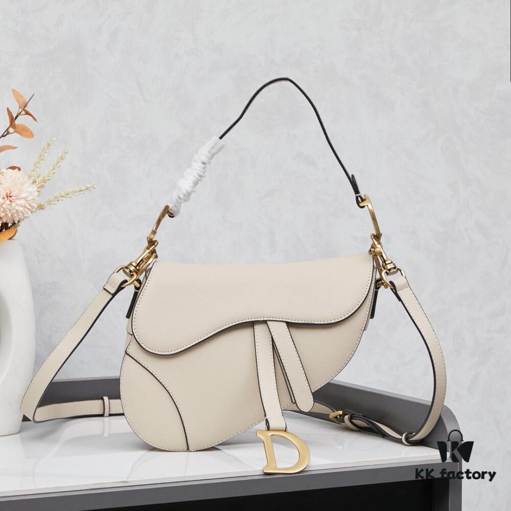 Classic Strap Small Shoulder Bag New Arrival ☀【Includes Premium Gift Box】Large Size: 24.5 x 20 x 5 cm