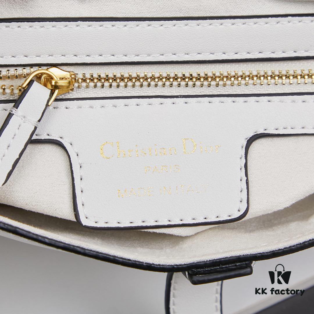 Twill with Mini Strap New Arrival ☀【Comes with Premium Gift Box】Large Size: 24.5 x 20 x 5 cm