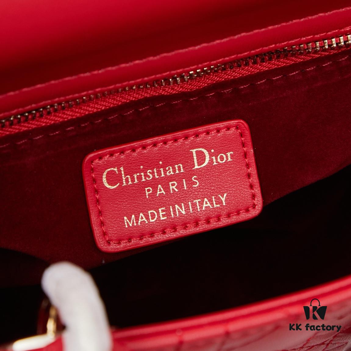 Medium Lady Dior Bag with Silk Scarf, Quilted Cannage Pattern, Top-Grade Imported Leather