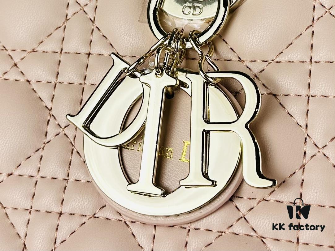 Large Lady Dior Bag with Silk Scarf, Quilted Cannage Pattern, Top-Grade Imported Leather