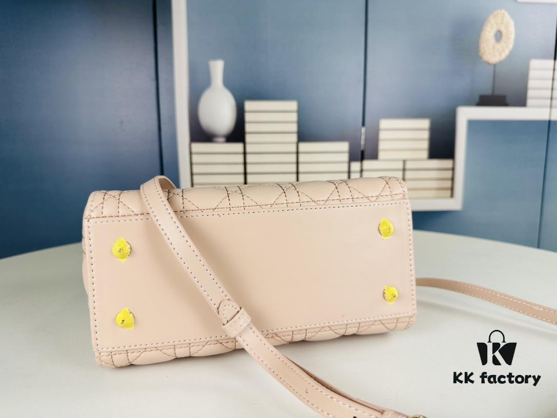 Large Lady Dior Bag with Silk Scarf, Quilted Cannage Pattern, Top-Grade Imported Leather