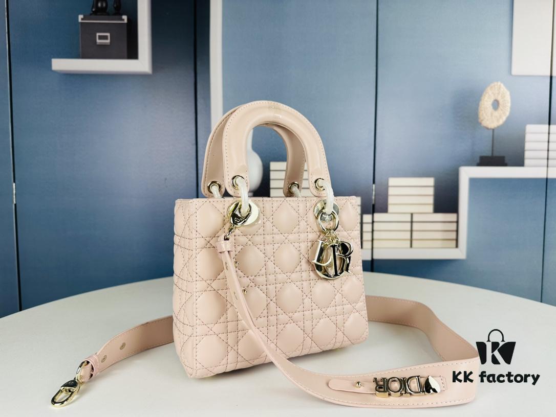 Medium Lady Dior Bag with Silk Scarf, Quilted Cannage Pattern, Top-Grade Imported Leather