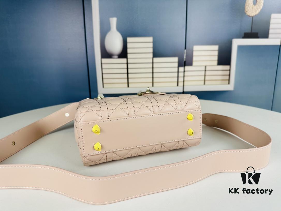 Medium Lady Dior Bag with Silk Scarf, Quilted Cannage Pattern, Top-Grade Imported Leather