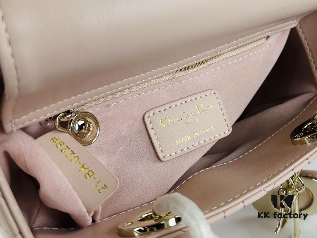 Medium Lady Dior Bag with Silk Scarf, Quilted Cannage Pattern, Top-Grade Imported Leather