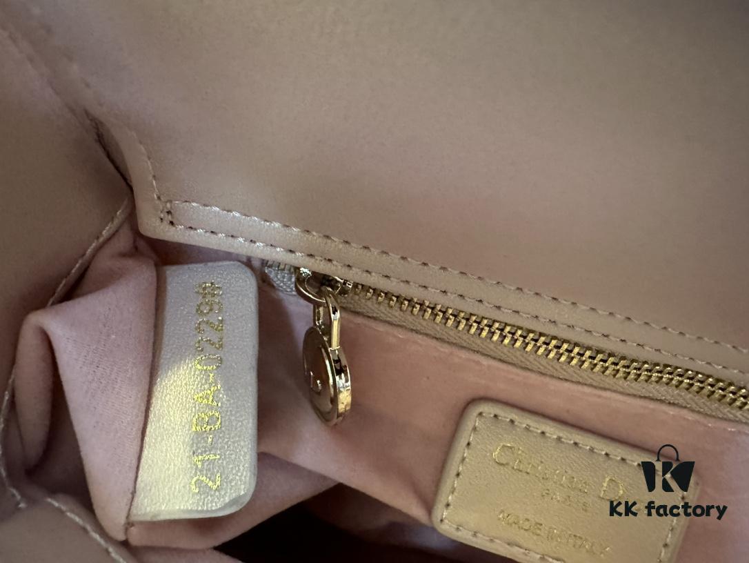 Medium Lady Dior Bag with Silk Scarf, Quilted Cannage Pattern, Top-Grade Imported Leather