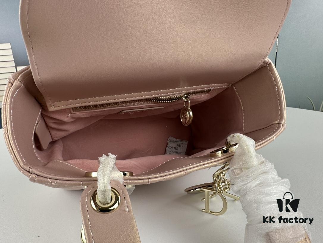 Medium Lady Dior Bag with Silk Scarf, Quilted Cannage Pattern, Top-Grade Imported Leather