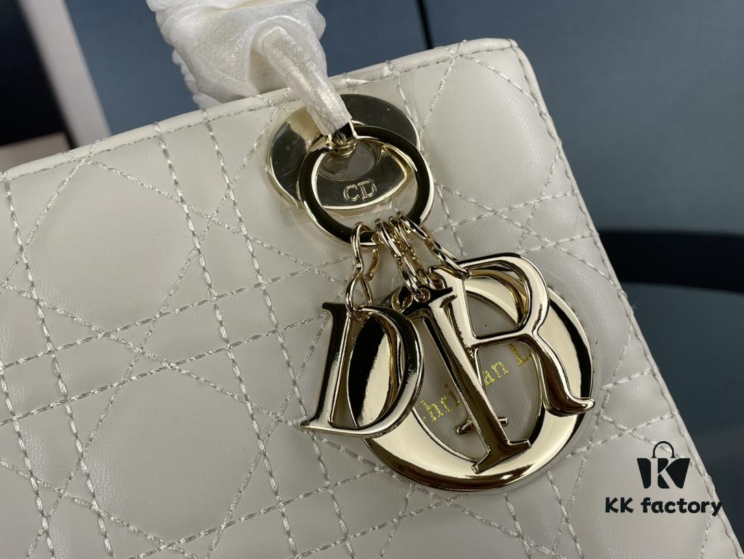 Medium Lady Dior Handbag with Silk Scarf, Quilted Cannage Pattern, Top-Grade Imported Leather