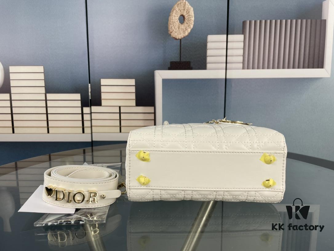 Medium Lady Dior Handbag with Silk Scarf, Quilted Cannage Pattern, Top-Grade Imported Leather