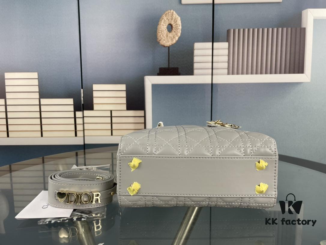 Medium Lady Dior Handbag with Silk Scarf, Quilted Cannage Pattern, Top-Grade Imported Leather