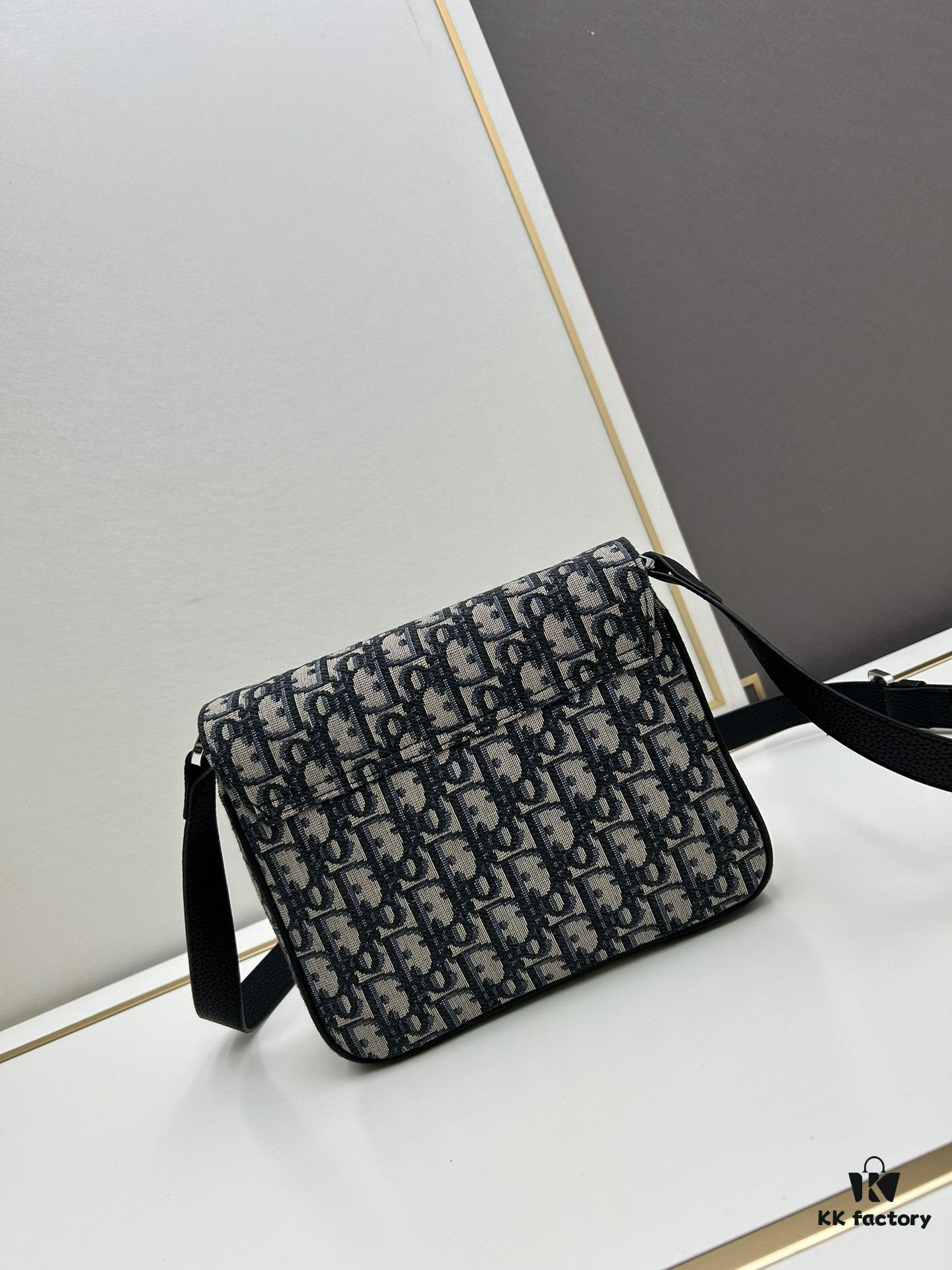 Dior Messenger Bag for Men, Model 9045, Box Size 22x17x6 cm