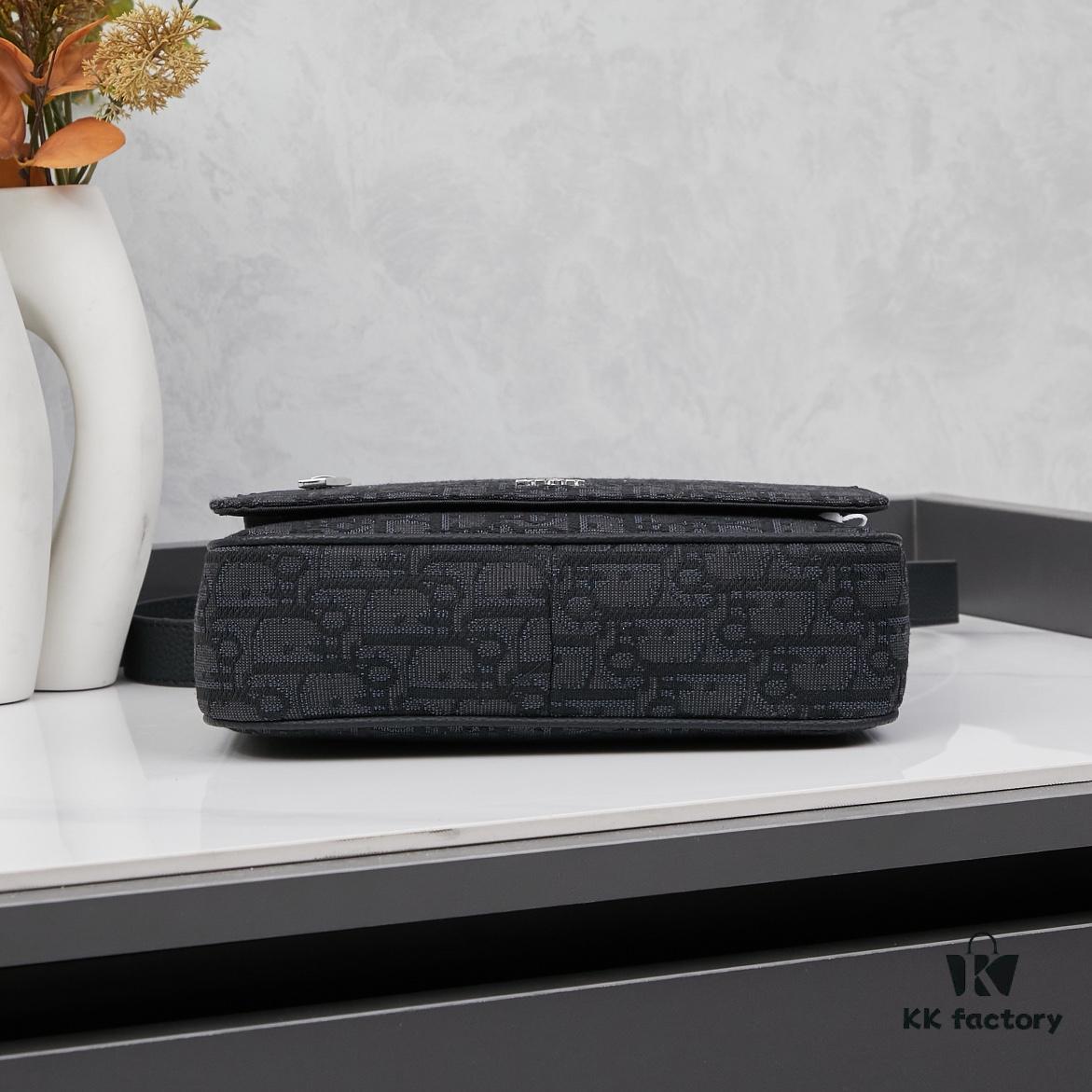 Dior Messenger Bag for Men, Model 9045, Box Size 22x17x6 cm