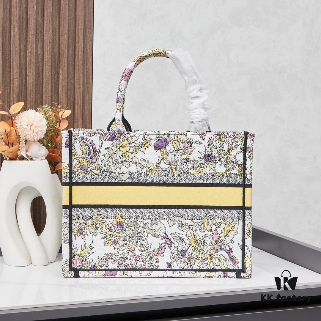 Embroidered Medium [Di0r Book Tote]