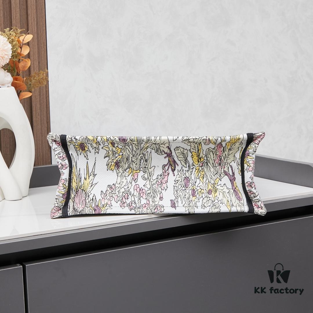 Embroidered Medium [Di0r Book Tote]