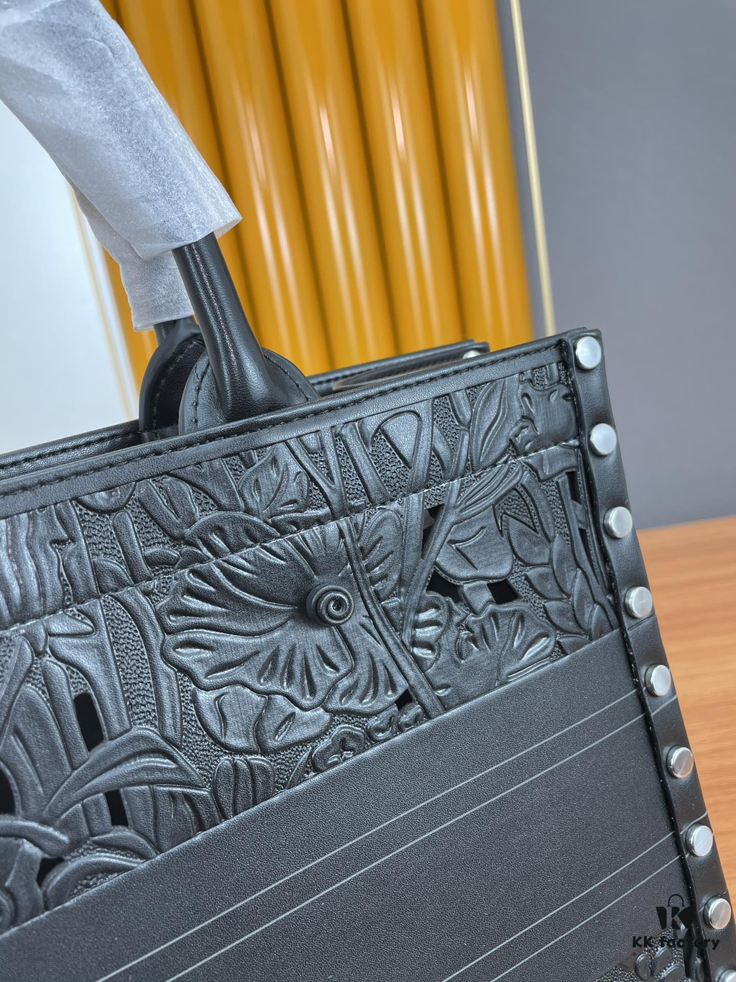 Large and Medium Size | Handcrafted Leather Sculpture Art Piece 👑 Dior Spring Collection Shopping Tote Shoulder Bag 🎒