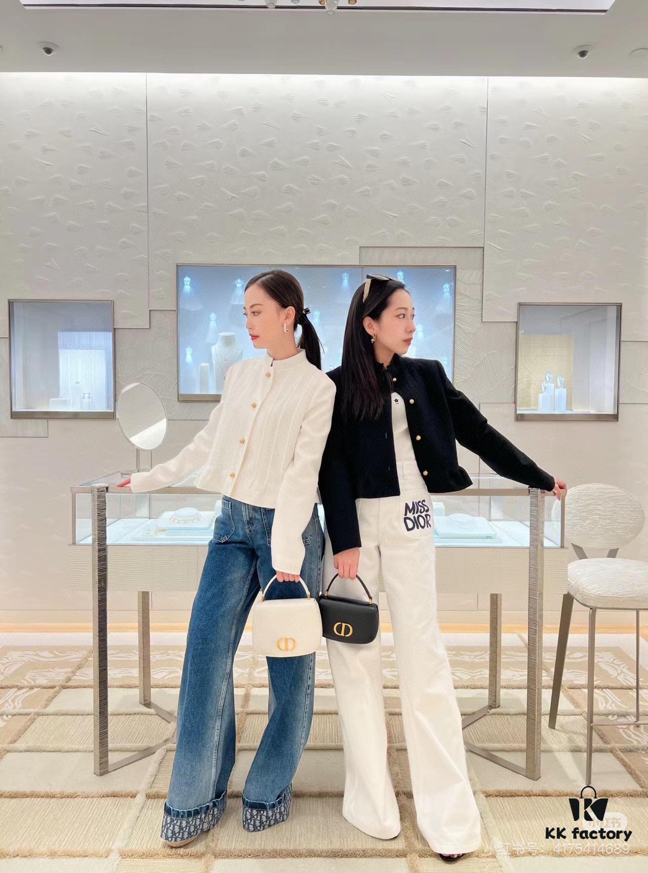 30 Montaigne Avenue Top Handle Bag (With Box) - Medium Size