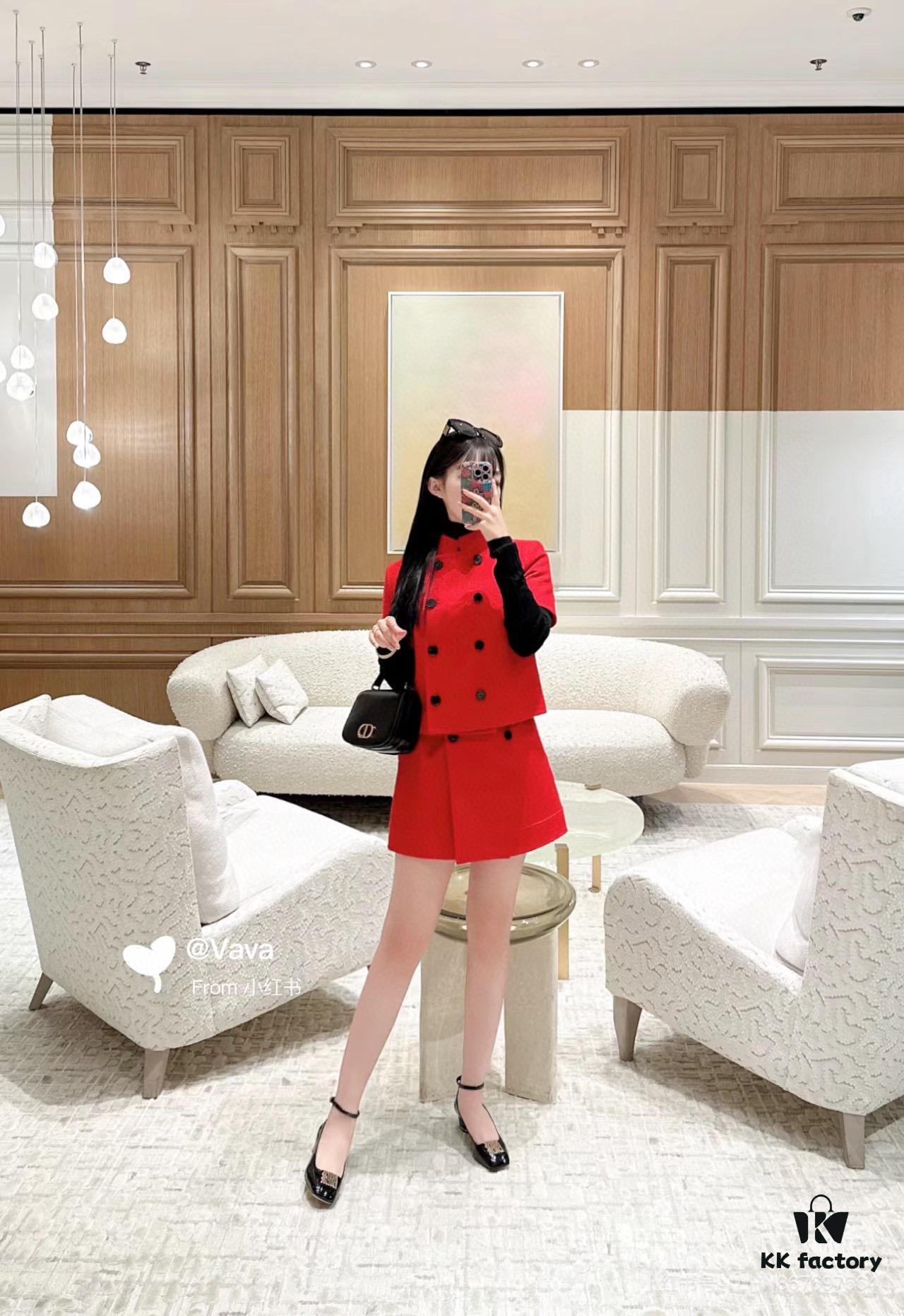 30 Montaigne Avenue Top Handle Bag (With Box) - Medium Size